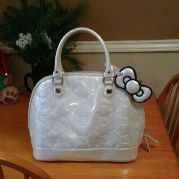 Super sweetheart Hello Kitty Purse sale