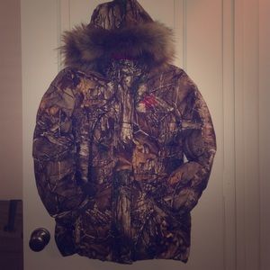 Girly Realtree camo hunting jacket sz. S