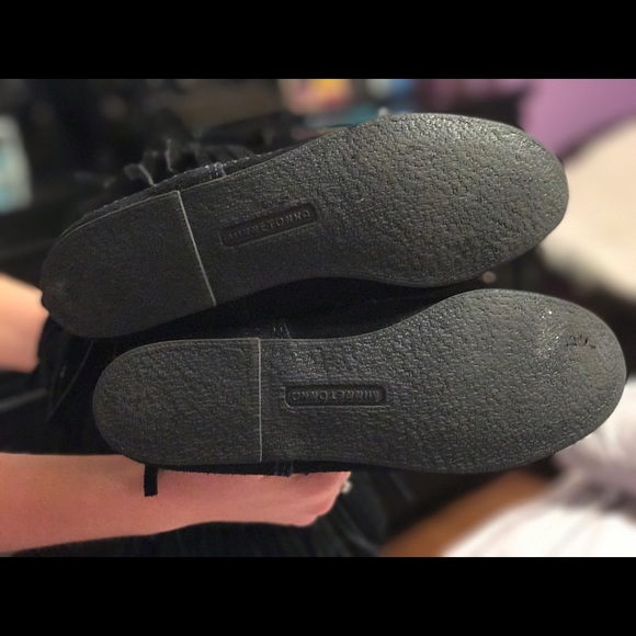 Minnetonka 3- Layer Black Fringe Boots - Picture 2 of 4