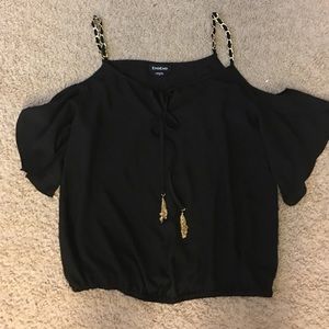 Bebe top, cut out shoulder!!!