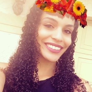 Meet your Posher, Marycarmen