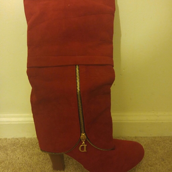 Red Hot boots - Picture 2 of 3