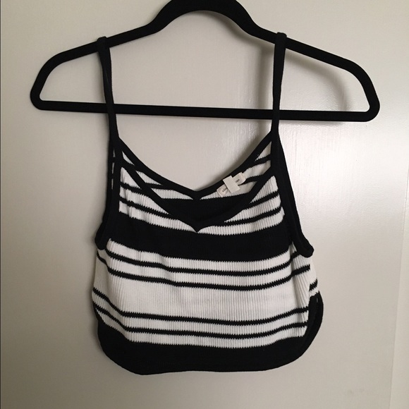 Cropped black and white tank