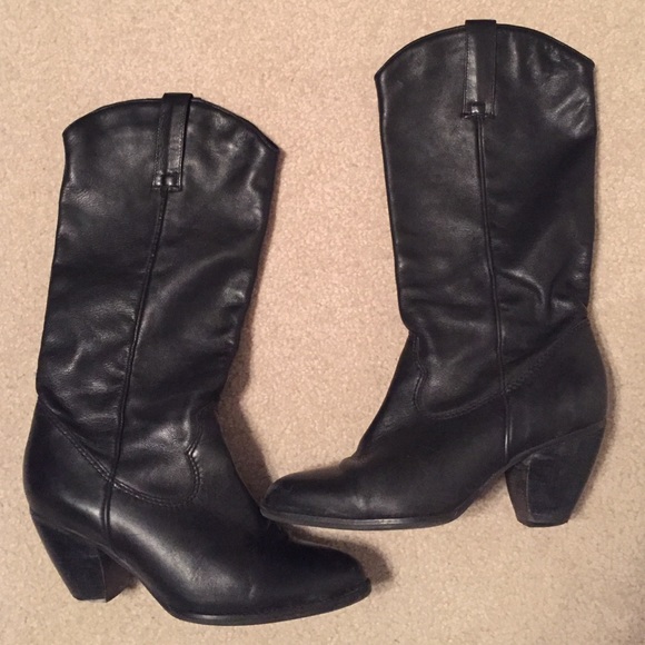 Black leather cowgirl boots - Picture 1 of 3