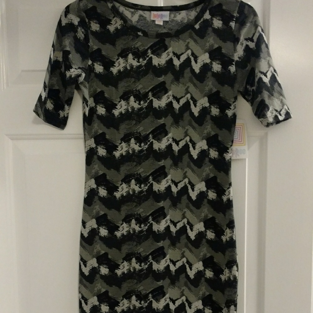 LuLaRoe Julia XXS