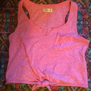 Small pink tanktop, semi crop