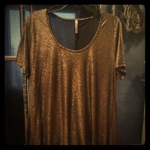 Gold flowy shirt