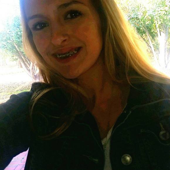 Meet your Posher, Tiffany