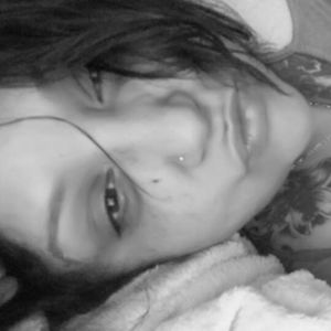 Meet your Posher, Valorie