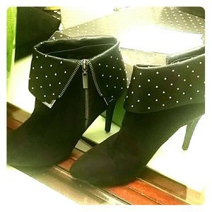 Kelly & Katie- Ivana Boots