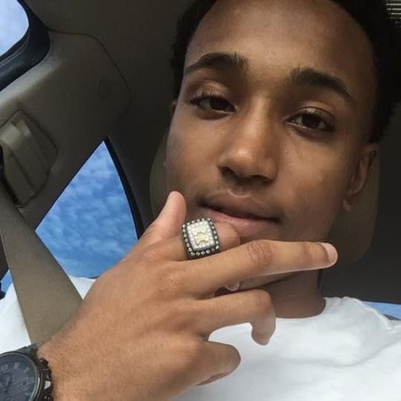 Meet your Posher, Wealthy