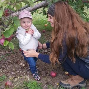 Meet your Posher, Alexis