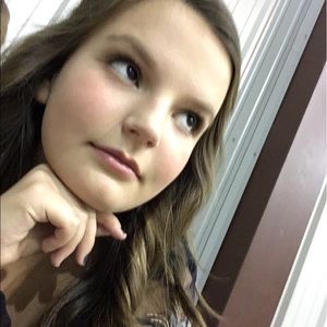 Meet your Posher, Maile