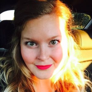 Meet your Posher, Brooke