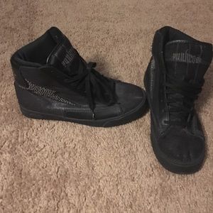 High top sneakers