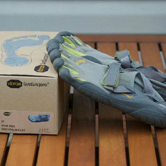 Vibram fivefingers shoes W145 KSO, size 37 for 6.5