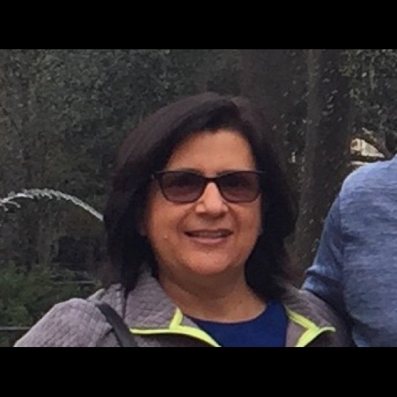 Meet your Posher, Carmel