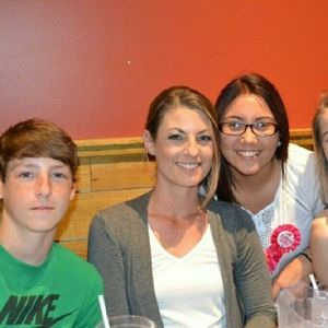 Meet your Posher, Teri