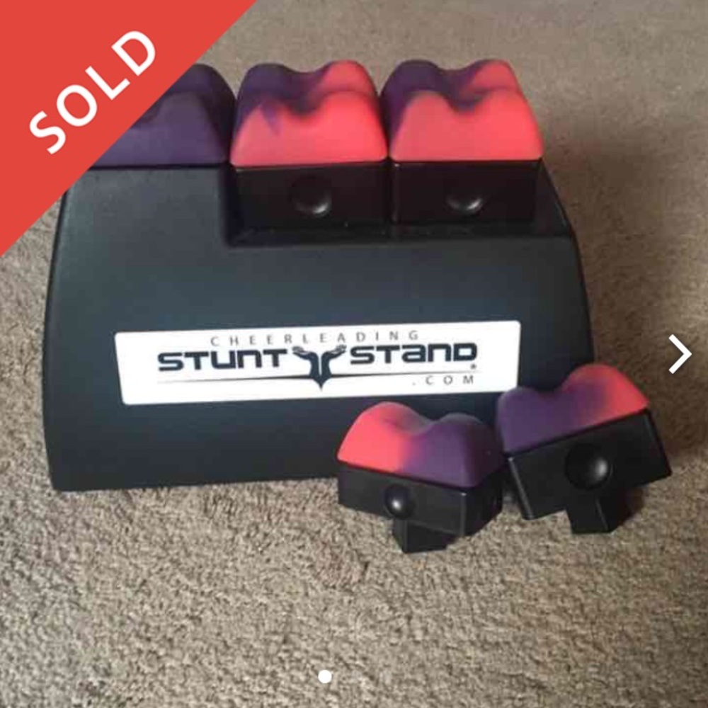 Cheerleading Stunt Stand