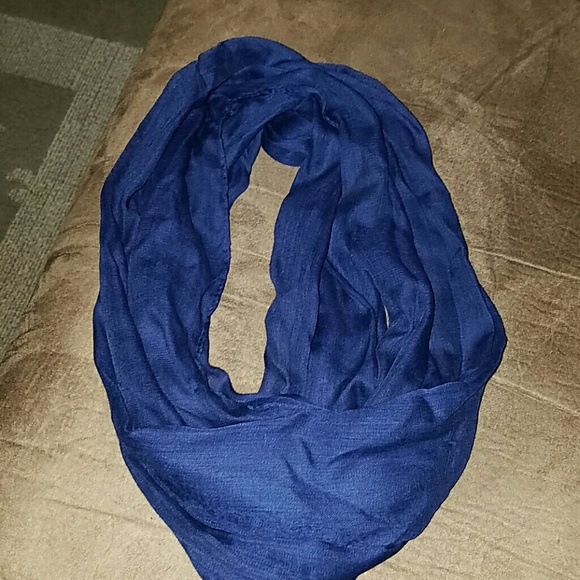 Infinity scarf