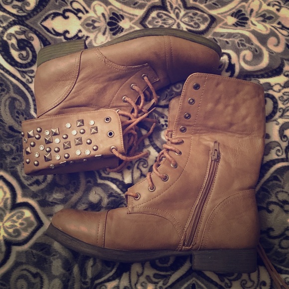 Tan Combat Boots with studs! Size 8 1/2 SALE!!