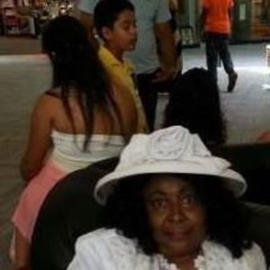 Meet your Posher, Shayla