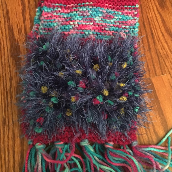 Handmade scarf - Picture 2 of 4
