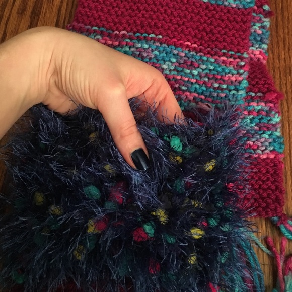 Handmade scarf - Picture 4 of 4