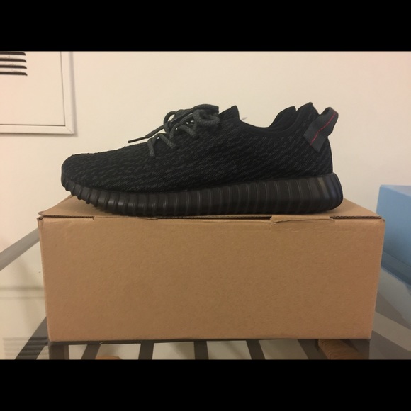 Yeezy boost 350 pirate black