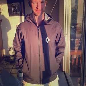 Black diamond Gore-Tex shell.  "vapor point shell"