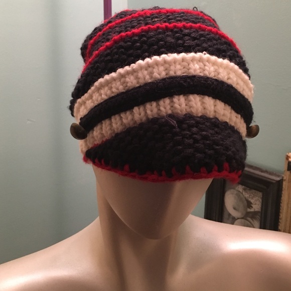 Hat - Picture 3 of 4
