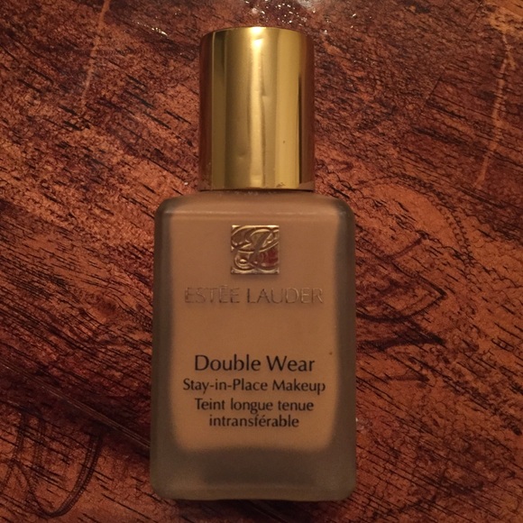 Estée Lauder foundation