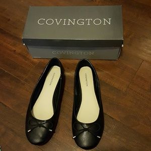 Solid black flats with thin black bows