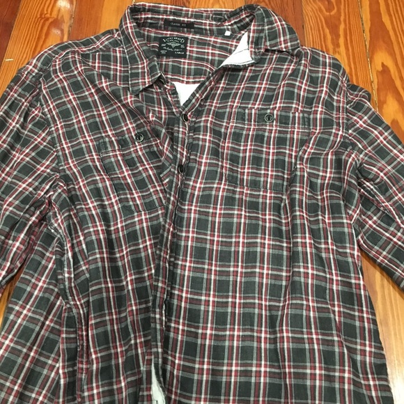 Men's plaid button down