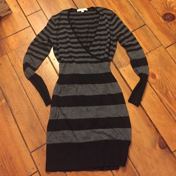 Loft Small tunic black and gray.