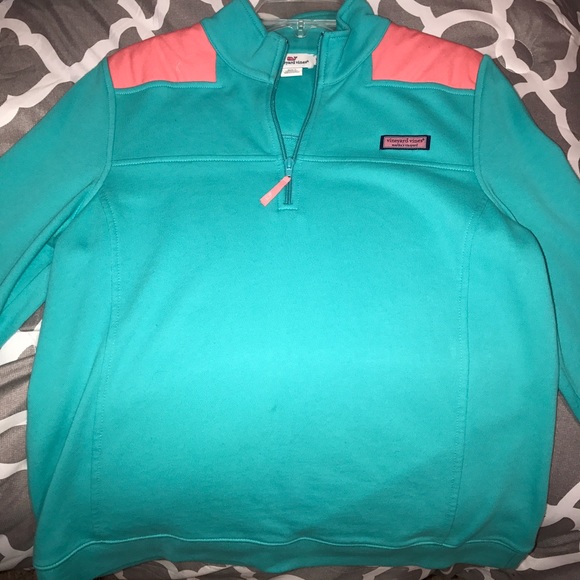 Beautiful aqua and coral Vineyard Vines Pullover!