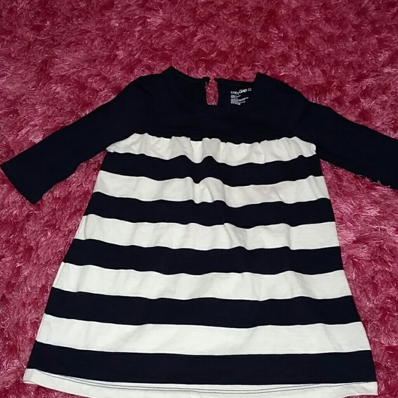 2T Baby Gap Dress