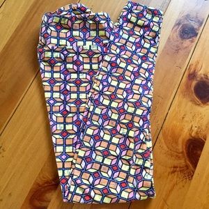 LULAROE OS LEGGINGS NWOT MADE IN CHINA 🇨🇳