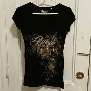 Guess factory v-neck shirt