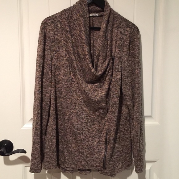 Maurice's long sleeve shirt