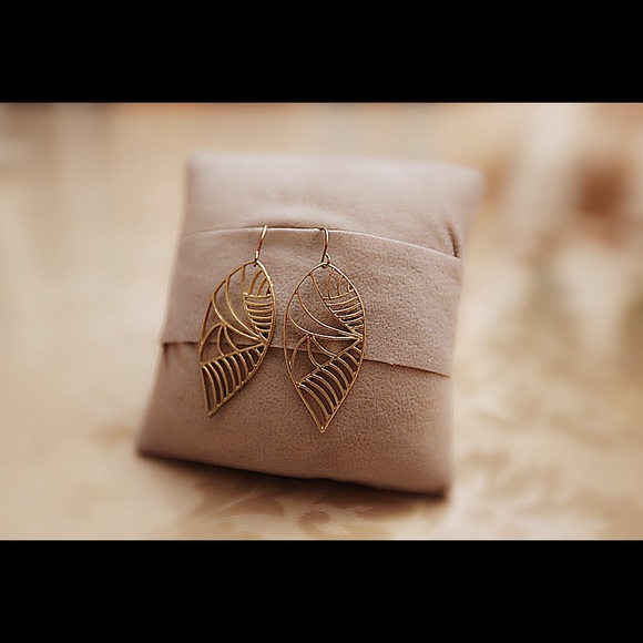 Golden Leaf Earrings