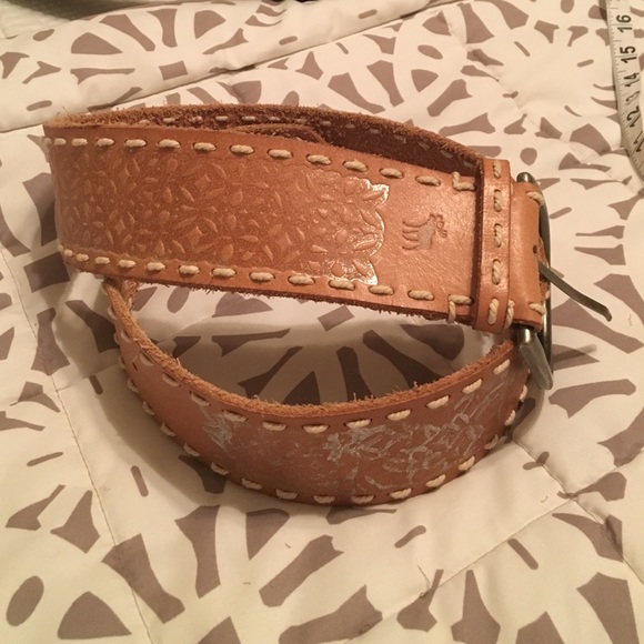 Tan Abercrombie leather belt - Picture 4 of 4