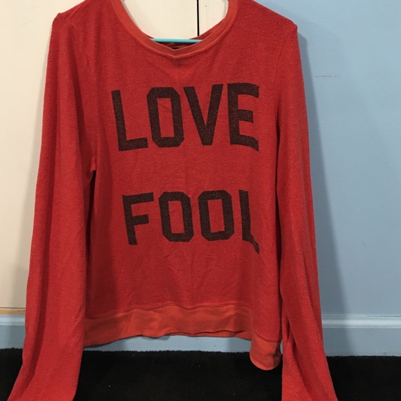 Wild Fox love fool pull over