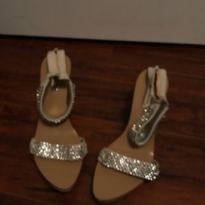 Dollhouse hi-heeled party shoes