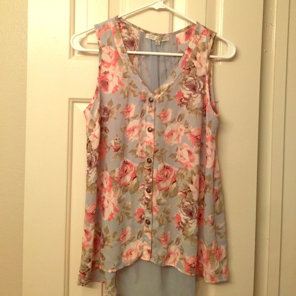 Lace up back floral tank