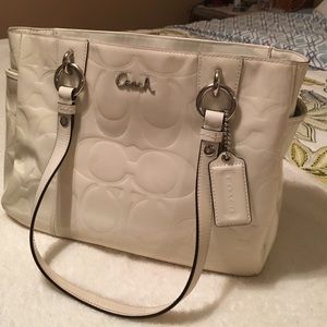 Winter white Coach! ONE HOUR PRICEDROP