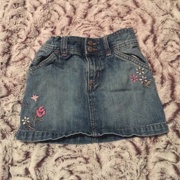 Girls Old Navy 4t jean skirt