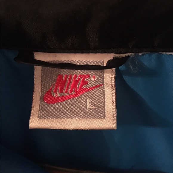 Vintage Nike Windbreaker - Picture 2 of 8