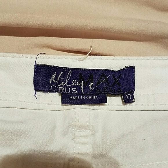 Shorts - Picture 3 of 3