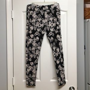 LuLaRoe Leggings Tall and Curvy